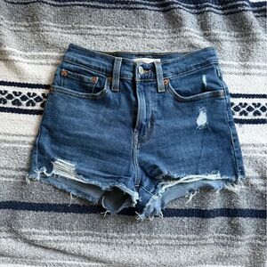 Levi’s Women’s High Rise Denim Shorts Size 24